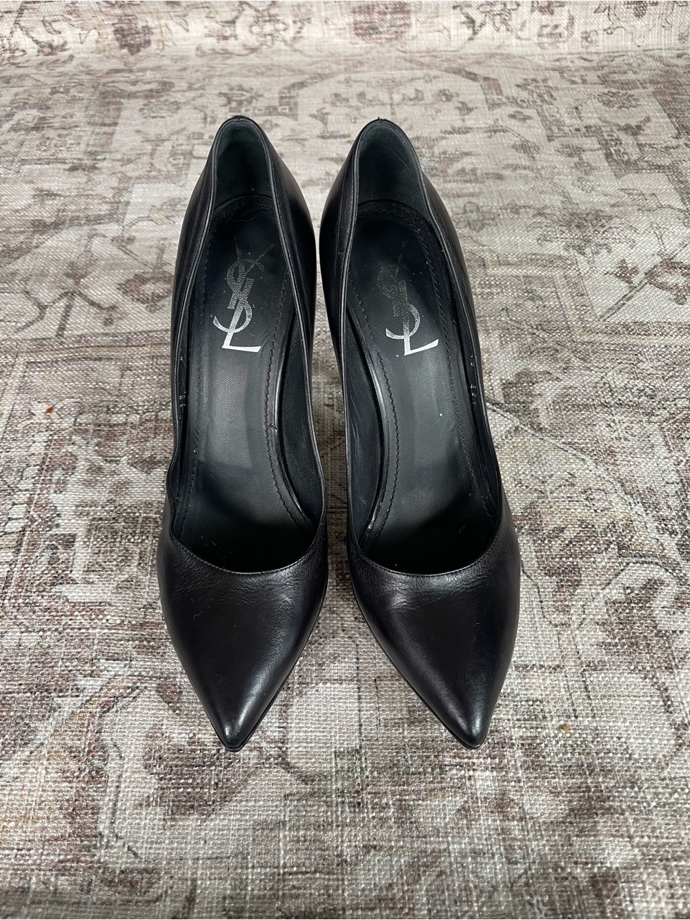Saint Laurent Black Pointed-Toe Leather Heels